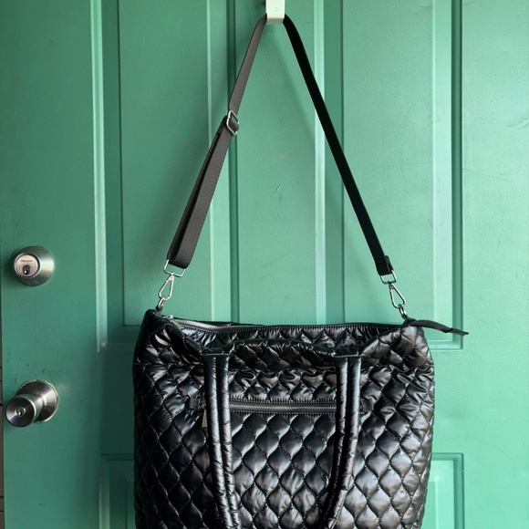 Rachel Zoe quilted black computer/handbag shoulder bag with suitcase loop - Picture 7 of 9